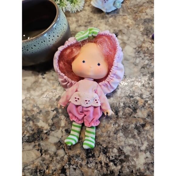 1979 RASPBERRY TART Strawberry Shortcake  5.5” Doll American Greetings Vintage - Picture 9 of 10